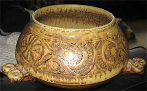 Rumph? Planter/bowl